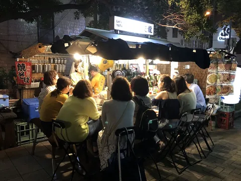 博多中洲屋台 交龍の屋台（福岡市提供写真）